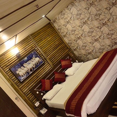 V Resorts Glamwoods Dhanulti Дханолти Экстерьер фото