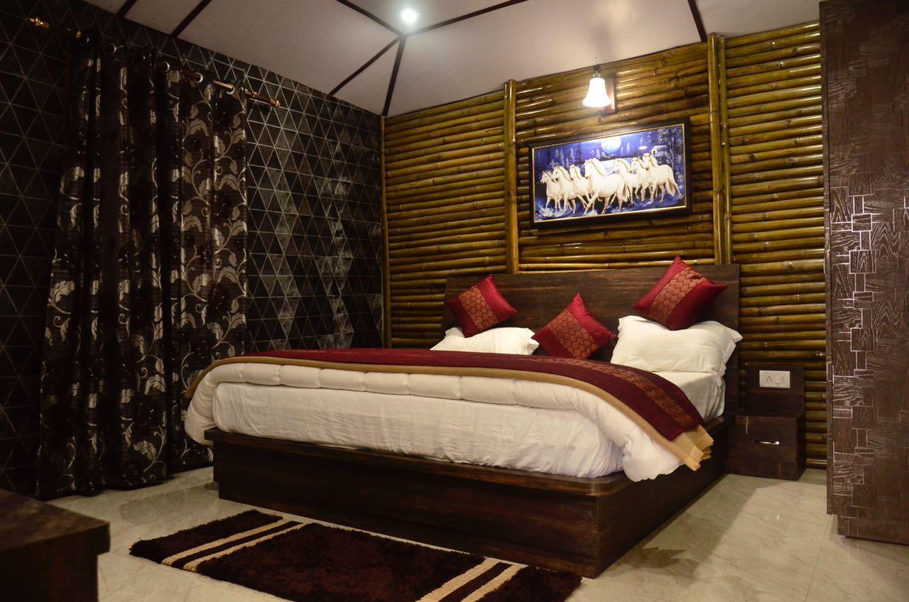 V Resorts Glamwoods Dhanulti Дханолти Экстерьер фото